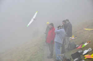 sunday-fog.jpg (79877 bytes)