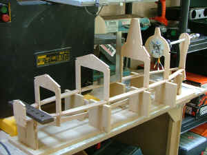 2009_0603lintel0079.JPG (485947 bytes)